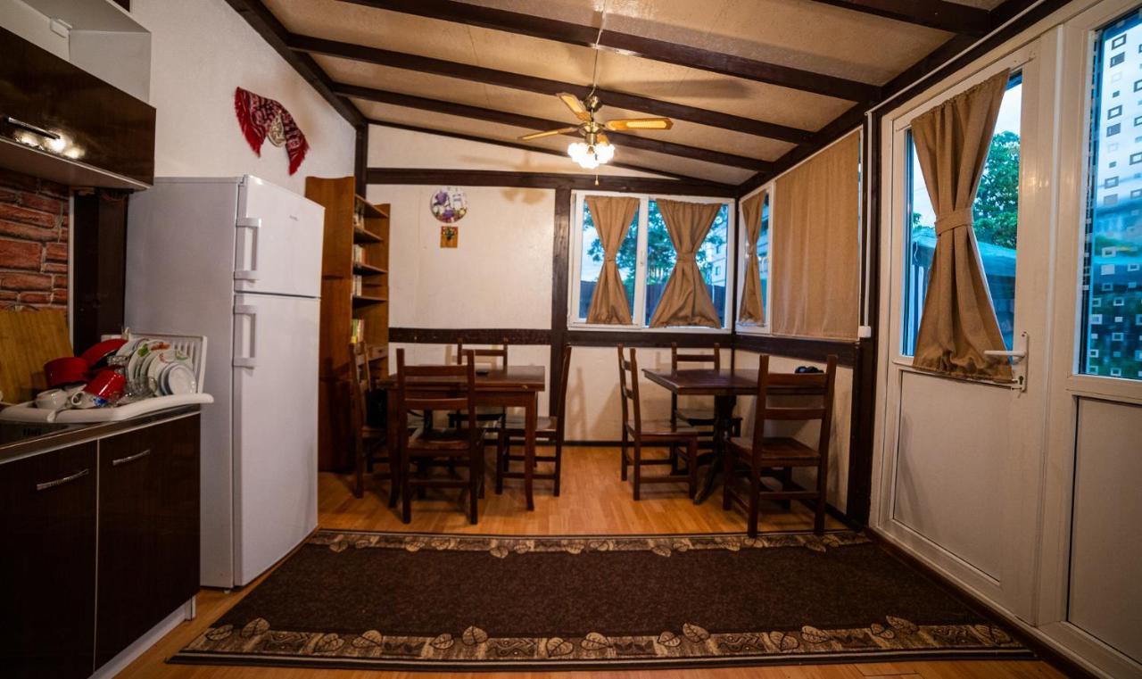 Buget B&B Focşani エクステリア 写真