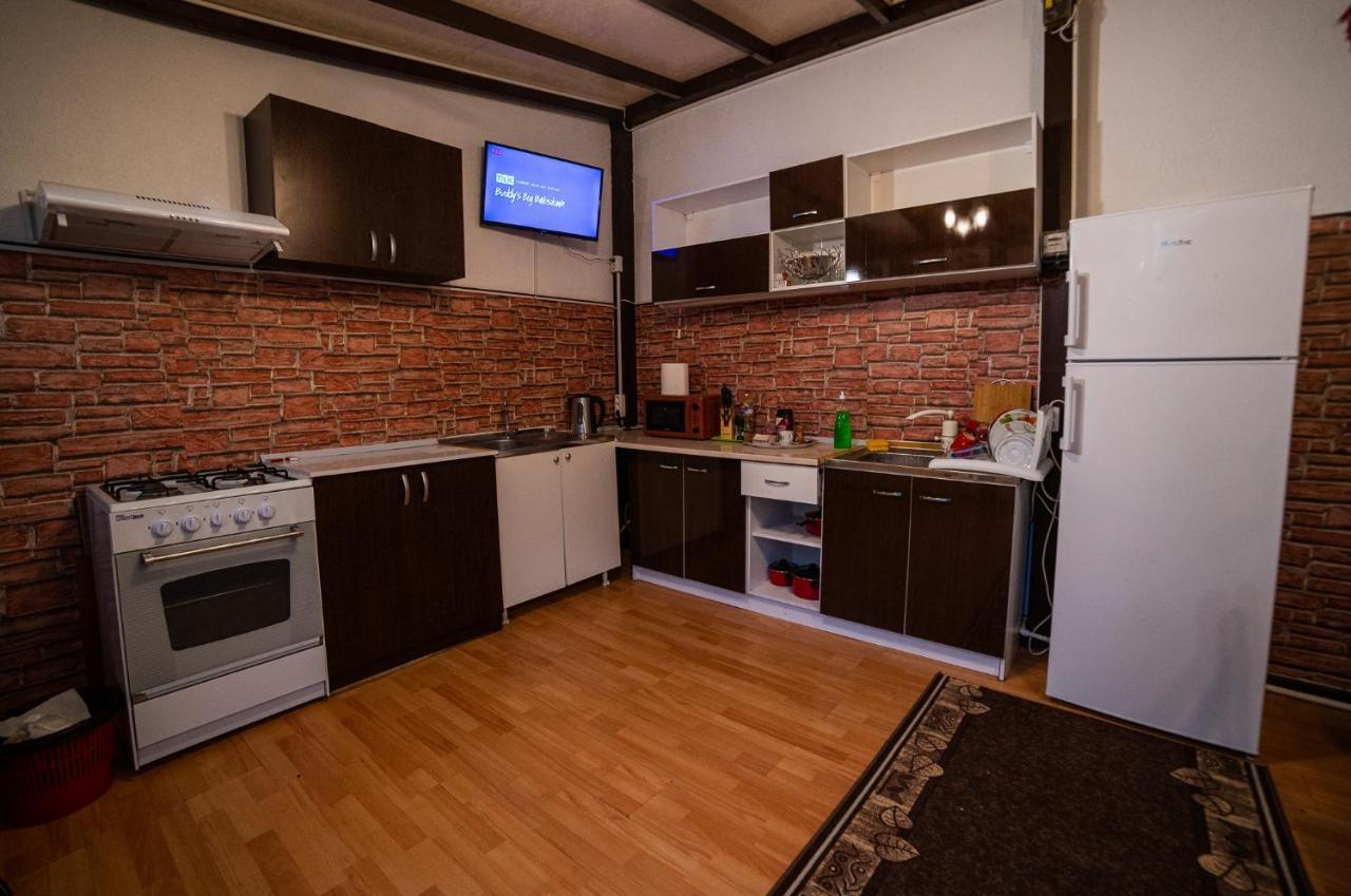 Buget B&B Focşani エクステリア 写真