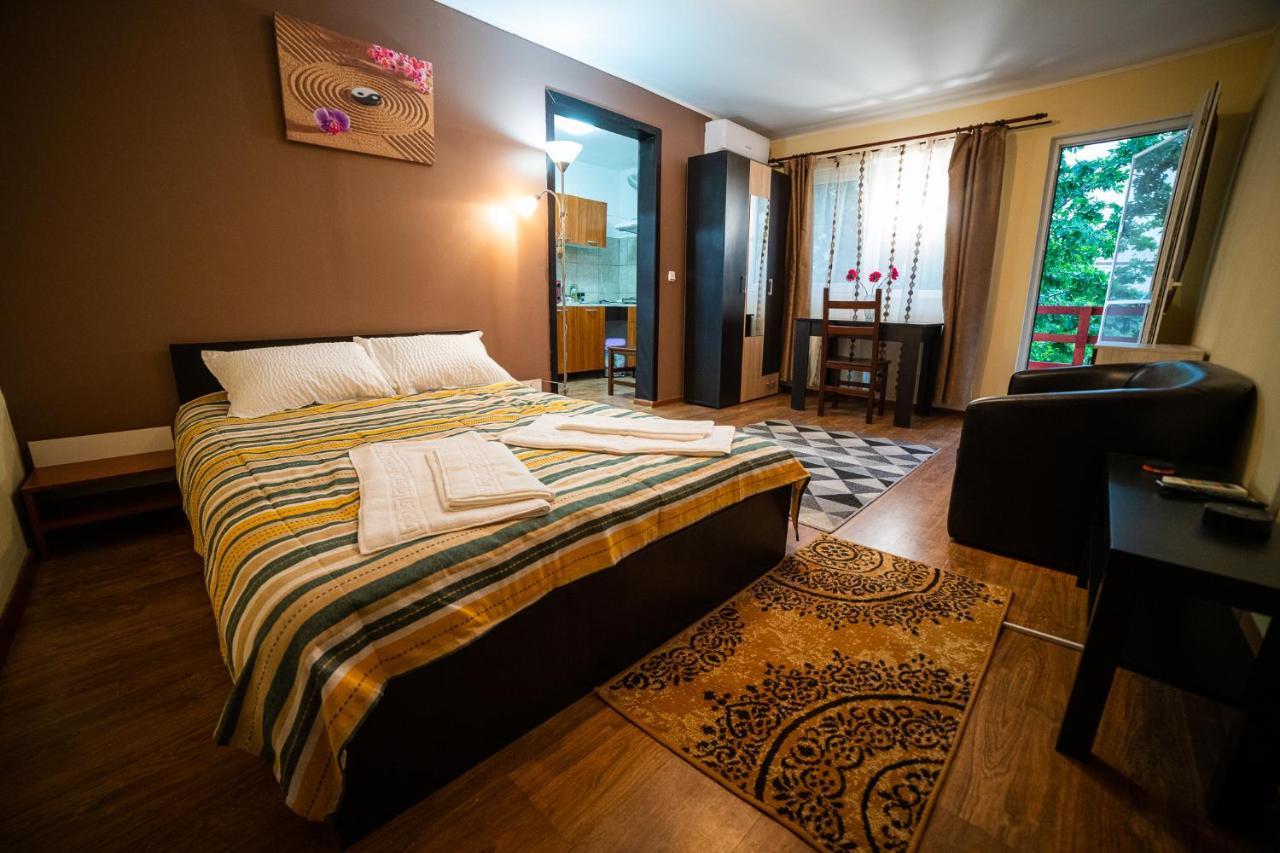 Buget B&B Focşani エクステリア 写真