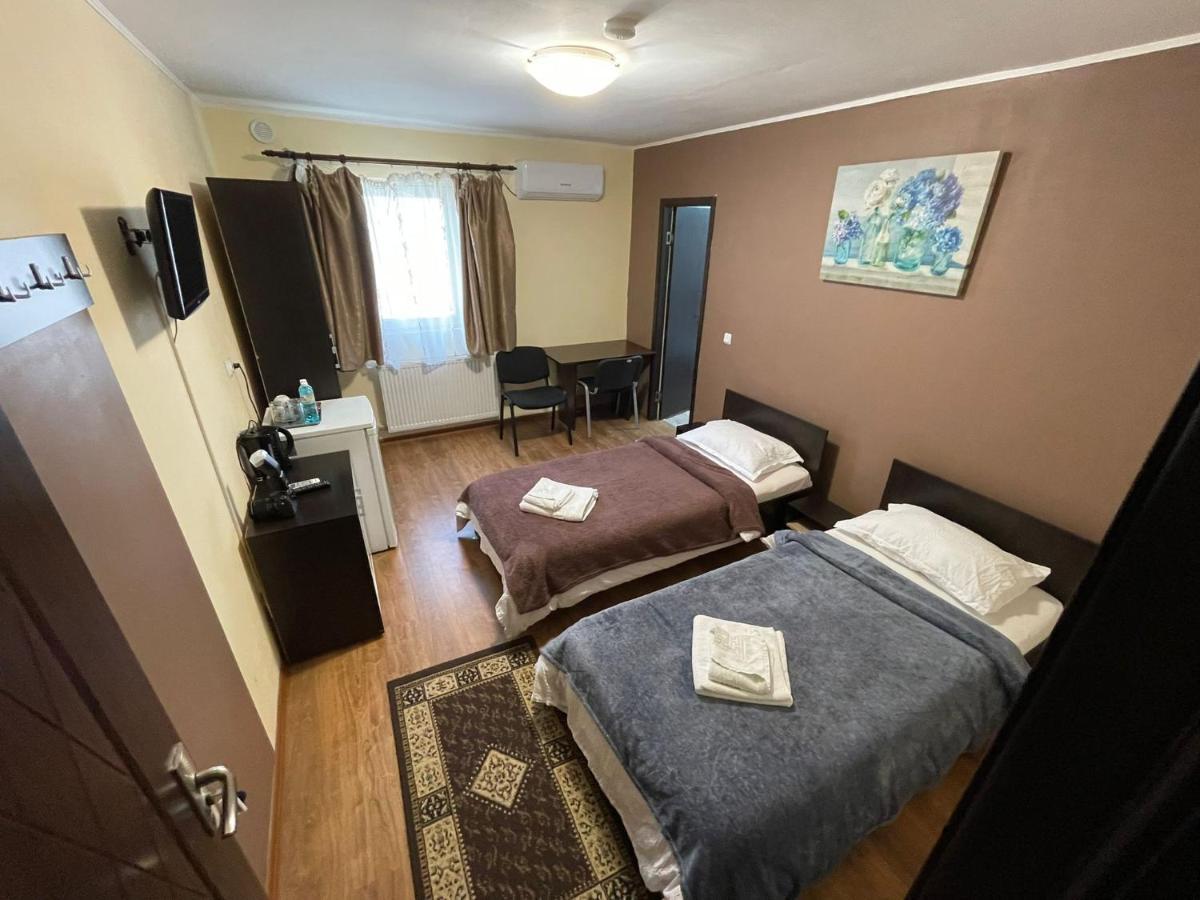 Buget B&B Focşani エクステリア 写真