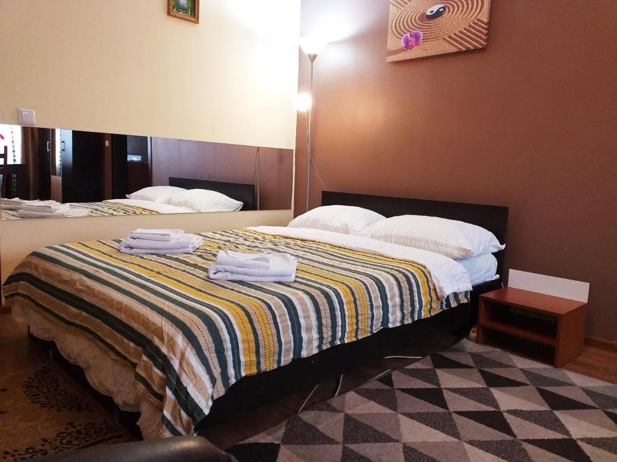 Buget B&B Focşani エクステリア 写真