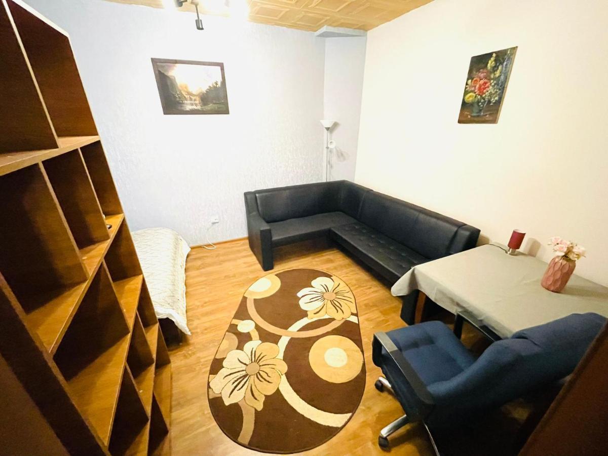 Buget B&B Focşani エクステリア 写真