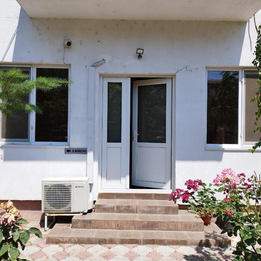 Buget B&B Focşani エクステリア 写真